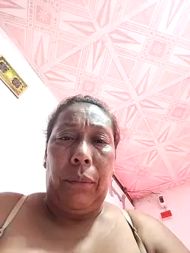 Ruby-Hot-Milf webcam