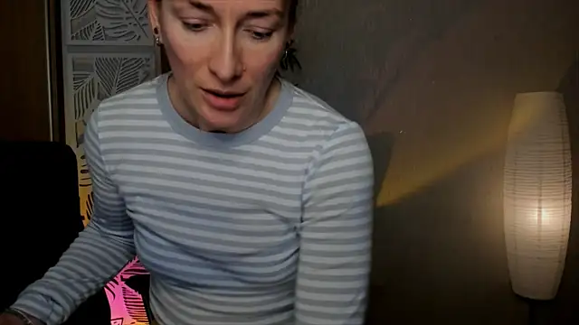 RebeccaMartinez webcam