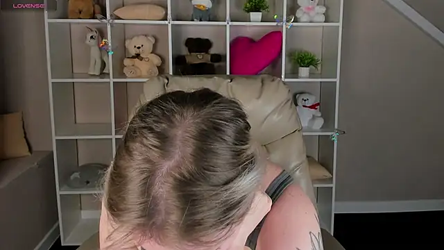 Jooyce_Howward webcam