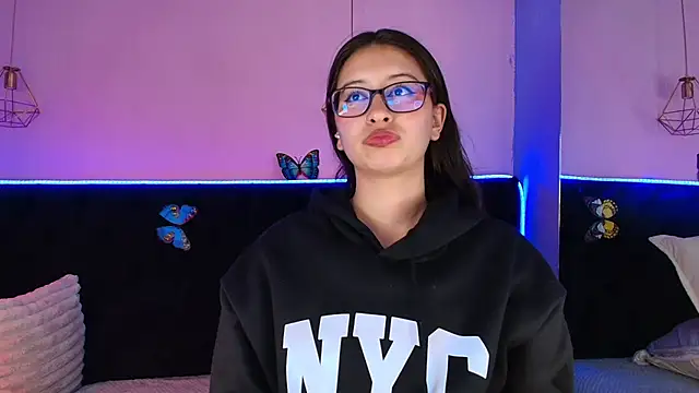 Anastasia_Whitee webcam