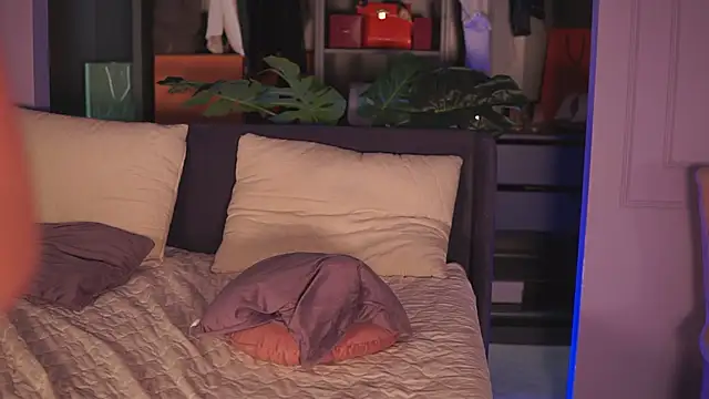 Monique_Celeste webcam