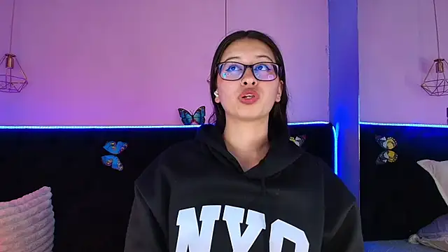 Anastasia_Whitee webcam