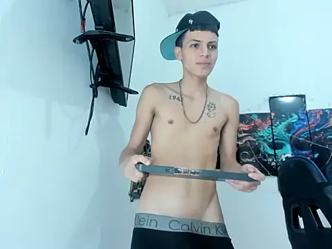 Yherferson_45 webcam