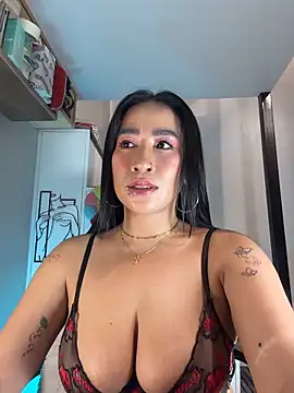 AsianMilfSheryl webcam