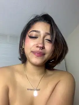 LilithMonette webcam