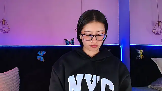 Anastasia_Whitee webcam