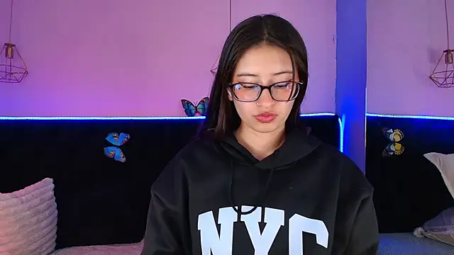 Anastasia_Whitee webcam