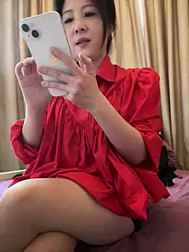 美女Lola666999在线直播