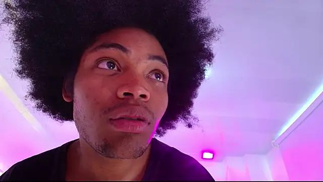 Cristal_and_luke webcam