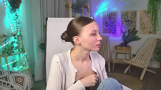 ellifrankenweenie - ElliFrankenweenie's free webcam - UK Sex Cams