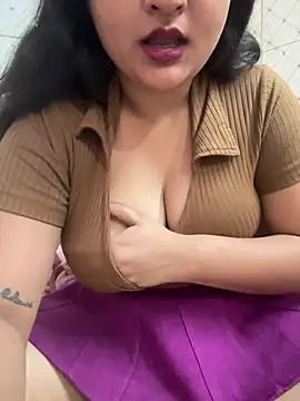 curvy_anaya - Curvy_Anaya's free webcam - UK Sex Cams