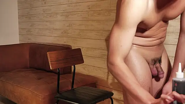 BronzeThickLiam webcam