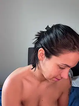 lapetitekim - LaPetiteKim's free webcam - UK Sex Cams