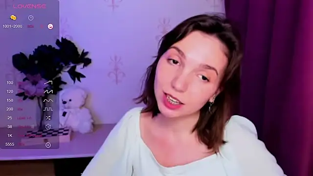 KindHazelHere_ webcam