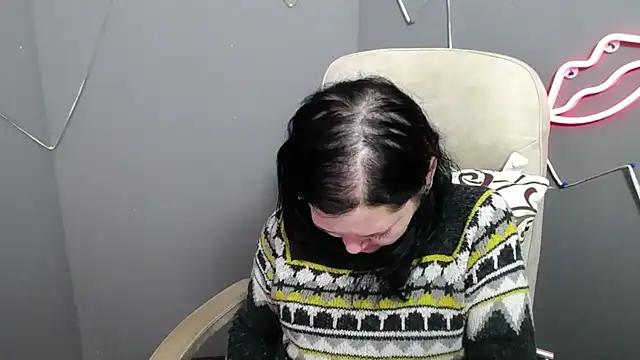 LauraFinn live sex cam