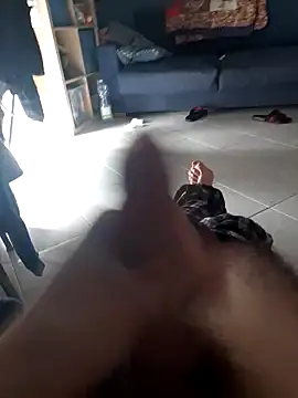 ilcazzone32 (Ask my age) - Sputo