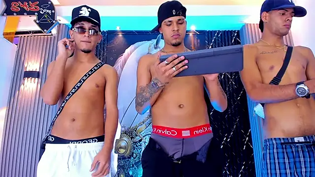 the_knights_of_the_night_ webcam