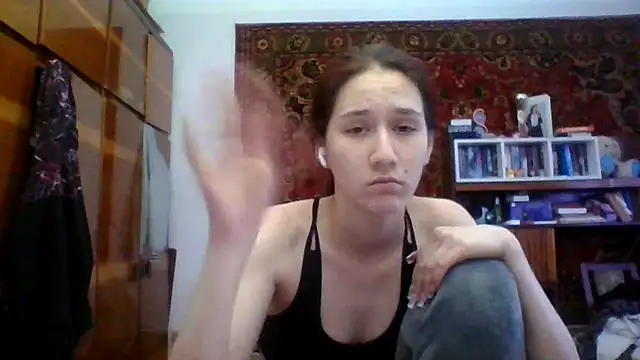 NickiKisinger webcam