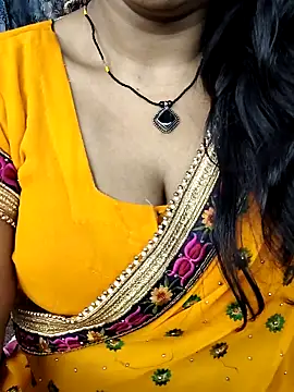 Hotty_Kavita webcam