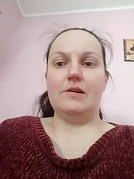 BustyLadyAlma webcam