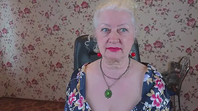 Maya_Mayflower webcam