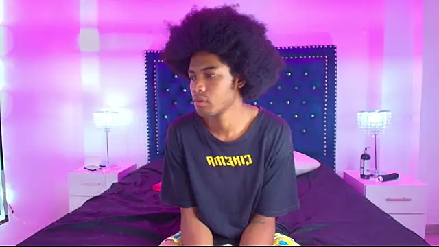 Cristal_and_luke webcam