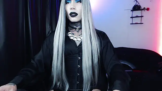 april_simons2 webcam