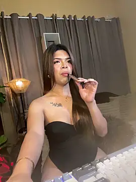 Nyxie_luxx live sex cam