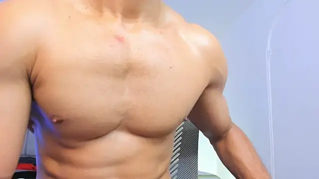 Adonys_Lewis_ webcam