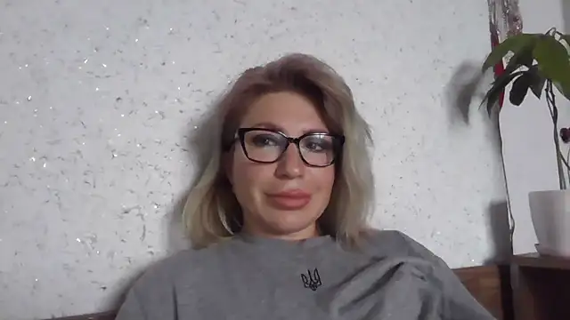 fox_red_lady7 webcam