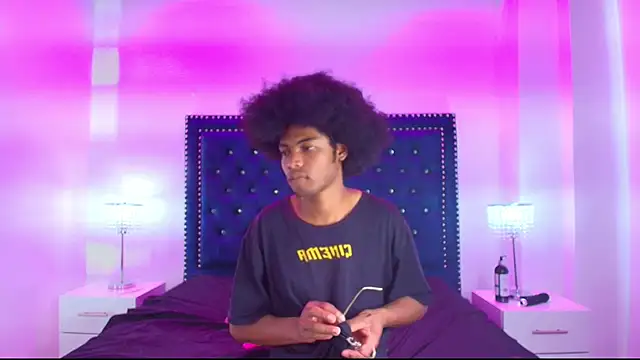 Cristal_and_luke webcam