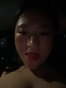 美女Yolanda9在线直播