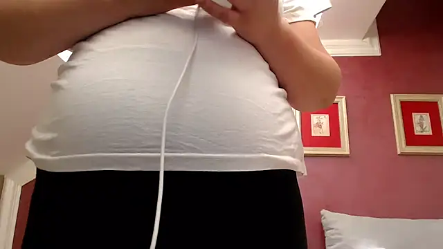 Wetandnaughtyxx webcam