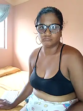 indianstrawberrylips4u webcam