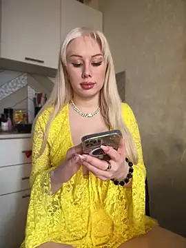 LaraHollywood webcam