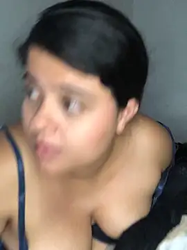 luisahot_9727 webcam