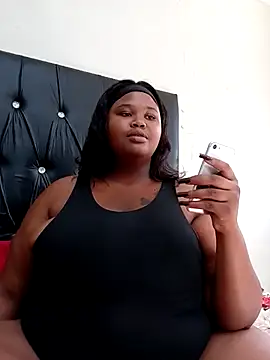 Webcam Model (BustyBmw)  is live.Free join now!