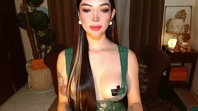 MouthWatering_Ayesha webcam