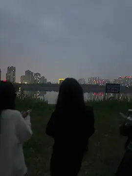 monalisa_616 - MonaLisa_616's free webcam - UK Sex Cams