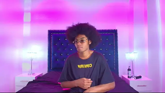 Cristal_and_luke webcam