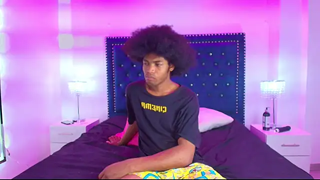 Cristal_and_luke webcam