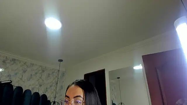 nalalye_cruzz_ webcam
