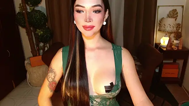 MouthWatering_Ayesha webcam