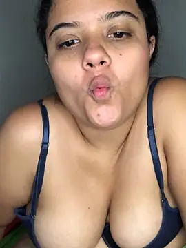 luisahot_9727 webcam