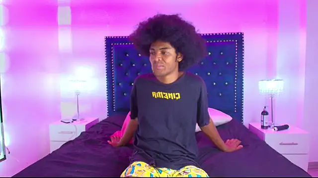 Cristal_and_luke webcam