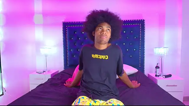 Cristal_and_luke webcam