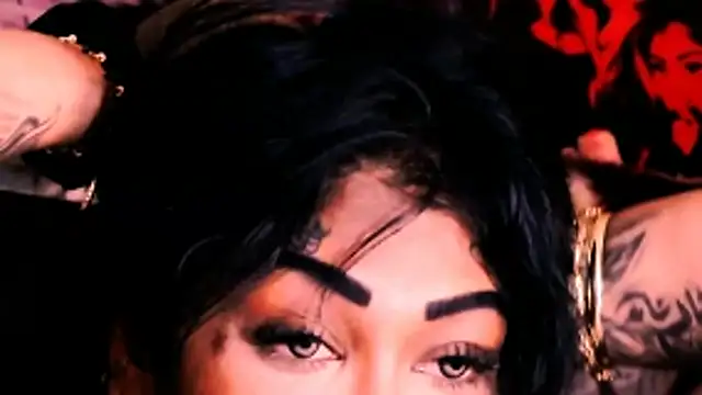 indian_dreamgirl webcam