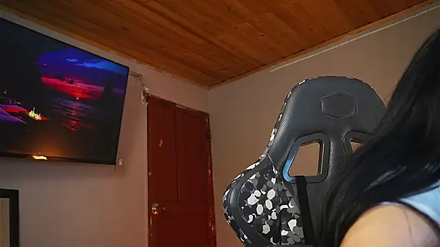 coraline_latin webcam