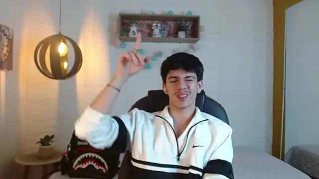 amethystshadow17 - AmethystShadow17's free webcam - UK Sex Cams