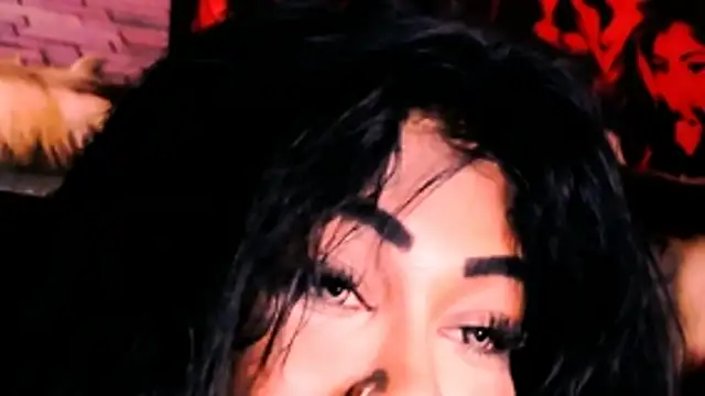 indian_dreamgirl webcam